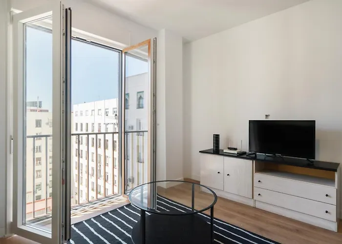 Fernandez De Los Rios Apartment